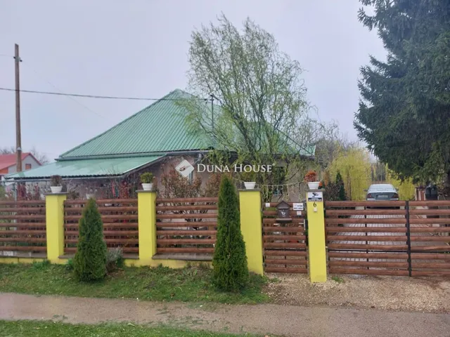 Eladó ház Bicske, Bihari utca 60 nm