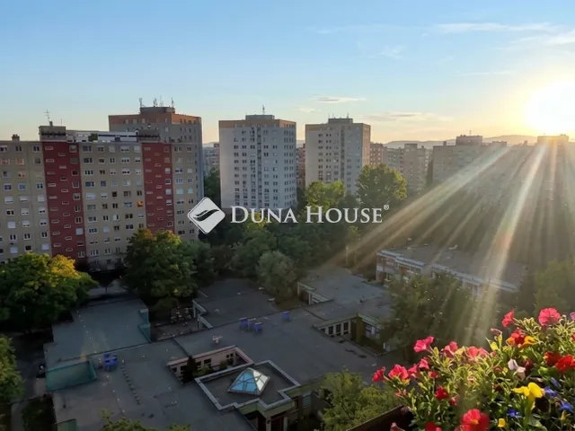 Eladó lakás Budapest XV. kerület 64 nm