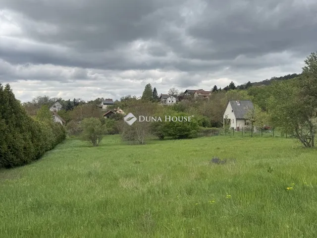 Eladó telek Zsámbék 2341 nm