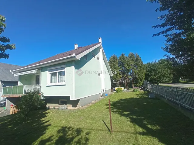 Eladó ház Biatorbágy 200 nm