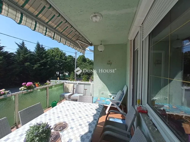 Eladó ház Biatorbágy, Alkotmány utca 200 nm