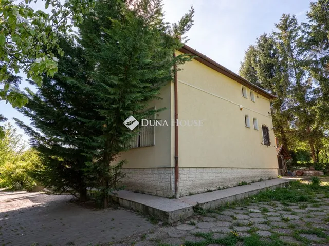 Eladó ház Zsámbék 200 nm