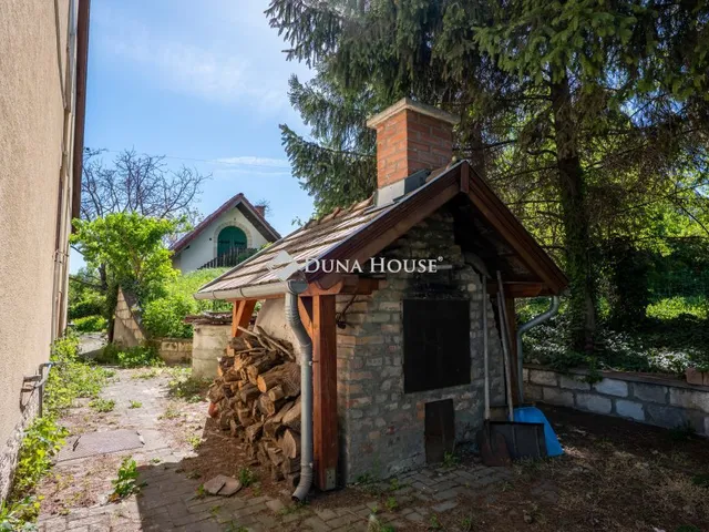 Eladó ház Zsámbék 200 nm