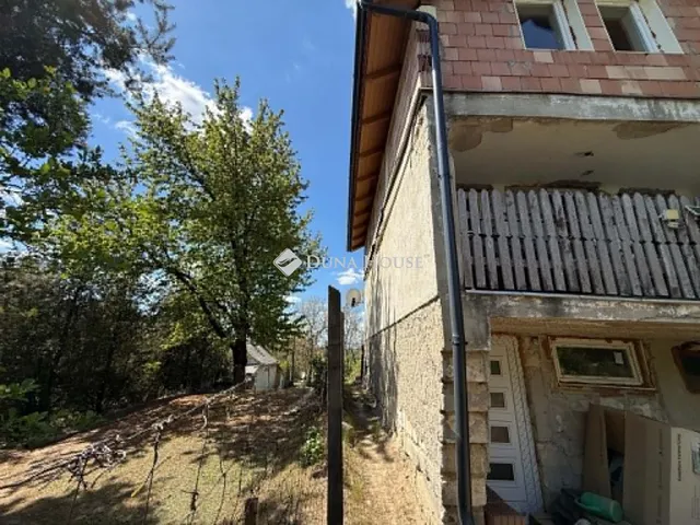 Eladó nyaraló Vál, Külterület 90 nm
