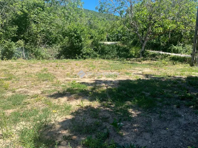 Eladó telek Budaörs 784 nm