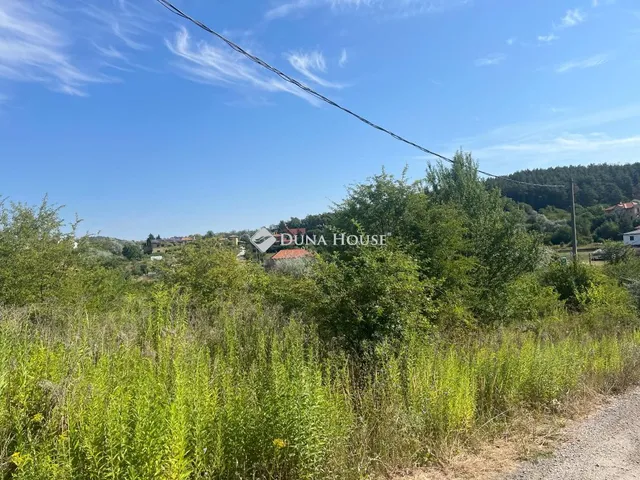 Eladó telek Tinnye 2130 nm