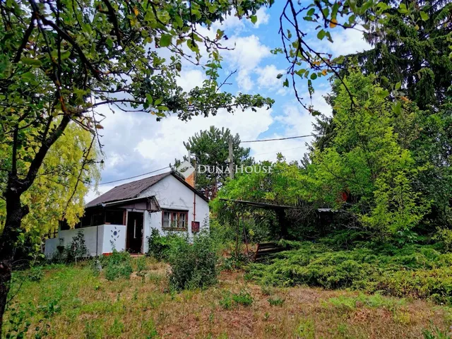 Eladó telek Budakeszi 2150 nm
