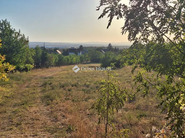Eladó telek Páty 2513 nm