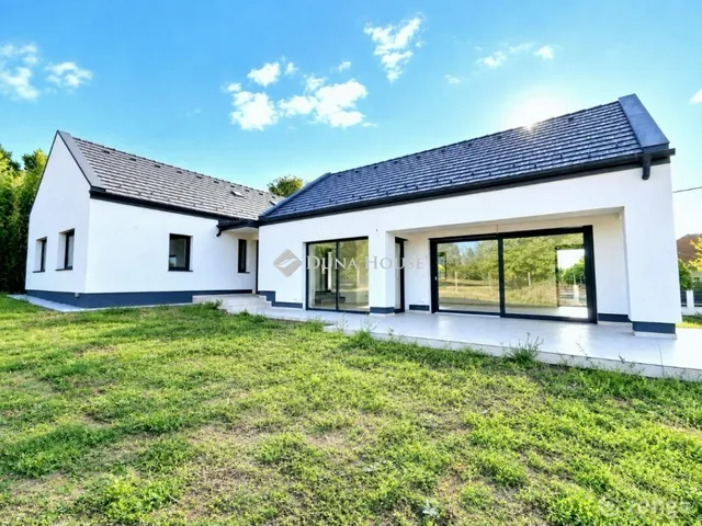 Eladó ház Herceghalom 173 nm