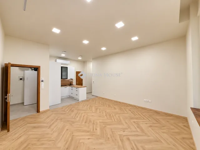 Kiadó lakás Budapest V. kerület 94 nm