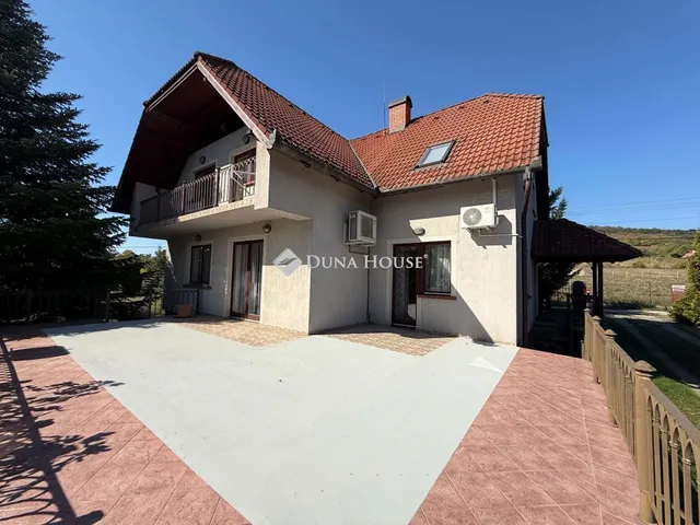 Eladó ház Balatonrendes, Hullám utca 364 nm