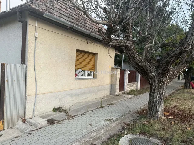 Eladó ház Bicske, Táncsics Mihály utca 130 nm