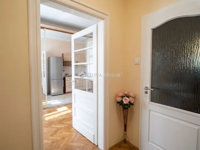 Eladó ház Budapest XVI. kerület, Rákospalotai határút 60 nm