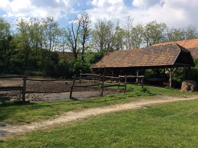 Eladó ház Tatabánya, Kertváros 175 nm