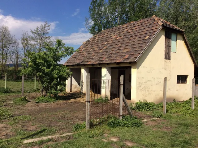 Eladó ház Tatabánya, Kertváros 175 nm