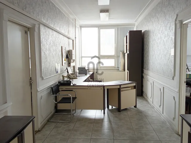 Eladó kereskedelmi és ipari ingatlan Komárom 3360 nm