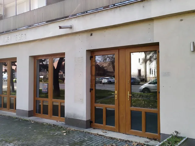 Kiadó kereskedelmi és ipari ingatlan Tata 223 nm