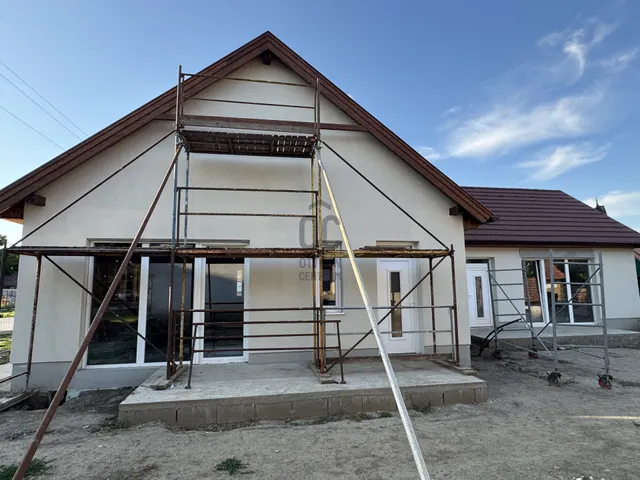 Eladó lakás Mindszent