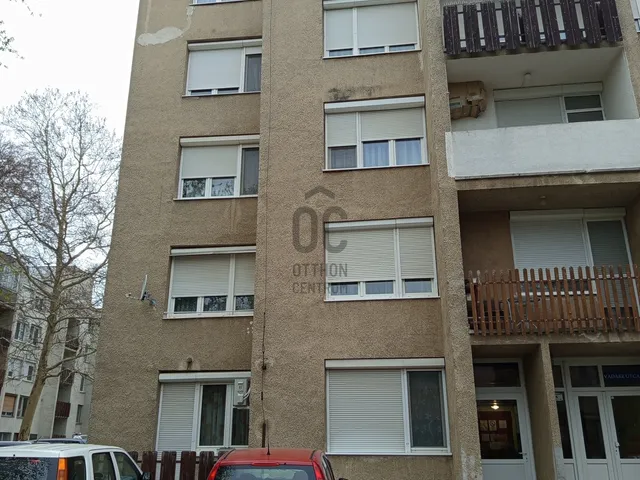 Eladó lakás Tatabánya, Dózsakert 57 nm