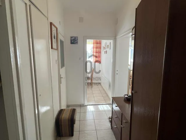 Eladó lakás Környe 62 nm
