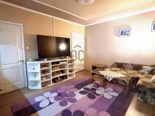 Eladó ház Komárom, Szőny 198 nm