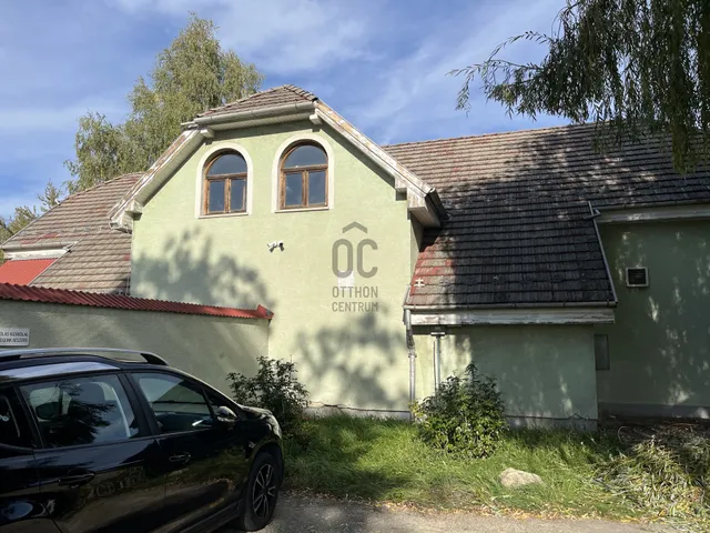 Eladó kereskedelmi és ipari ingatlan Oroszlány, Óváros 153 nm