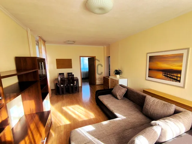 Eladó lakás Tatabánya, Újváros 57 nm