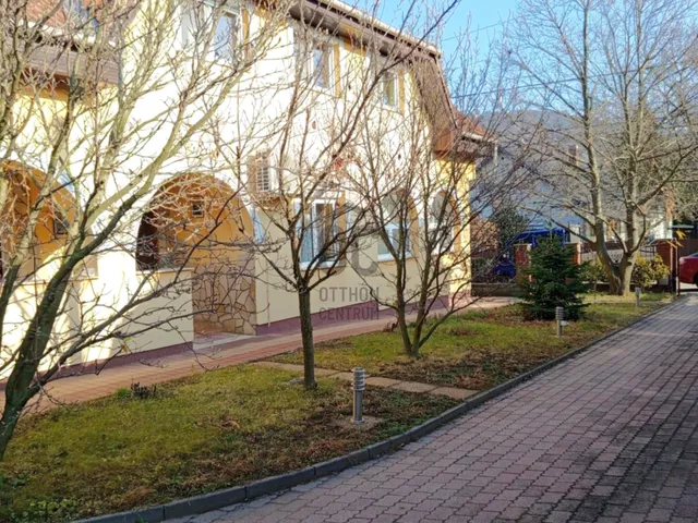 Eladó ház Tatabánya, Felsőgalla 180 nm