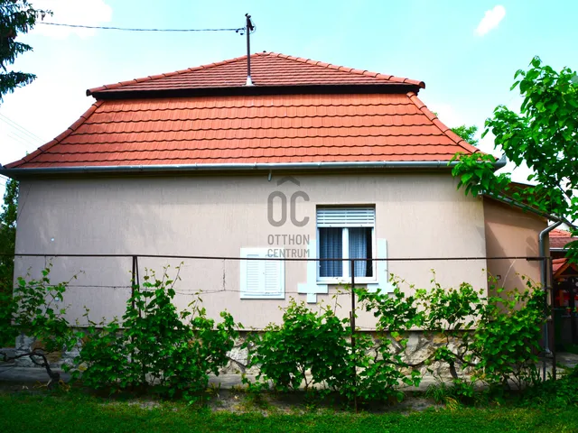 Eladó ház Komárom, Szőny 100 nm