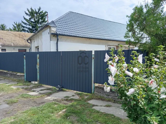 Eladó ház Komárom, Szőny 80 nm