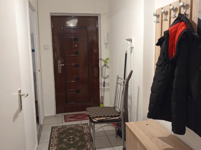 Eladó lakás Oroszlány 35 nm