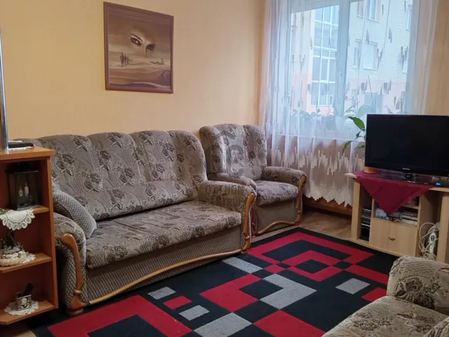 Eladó lakás Tatabánya, Újváros 59 nm