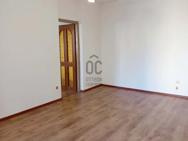 Eladó lakás Tatabánya, Újváros 59 nm