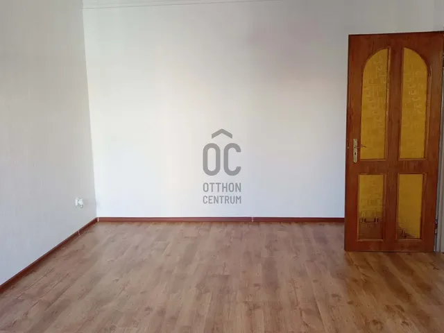 Eladó lakás Tatabánya, Újváros 59 nm