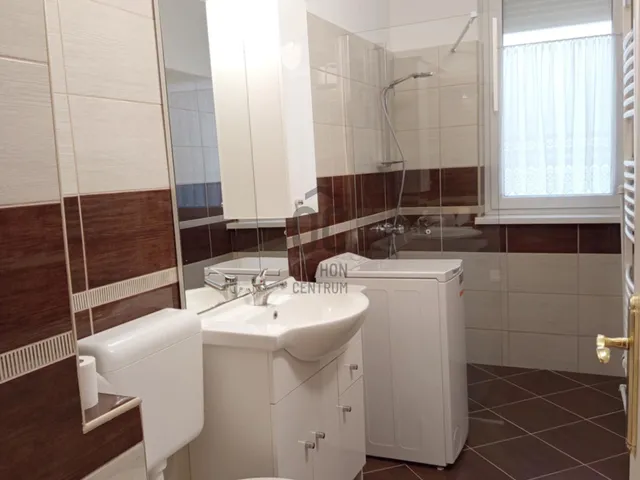 Eladó lakás Tatabánya, Újváros 37 nm