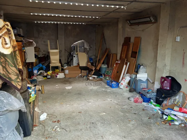 Eladó garázs Tatabánya 29 nm