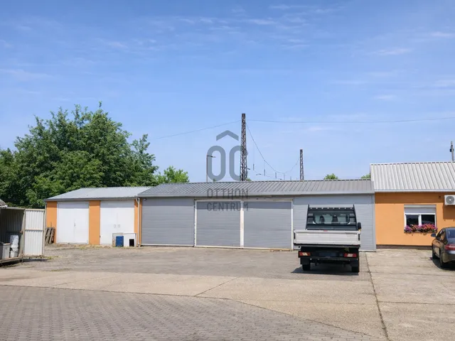 Eladó kereskedelmi és ipari ingatlan Környe 1247 nm