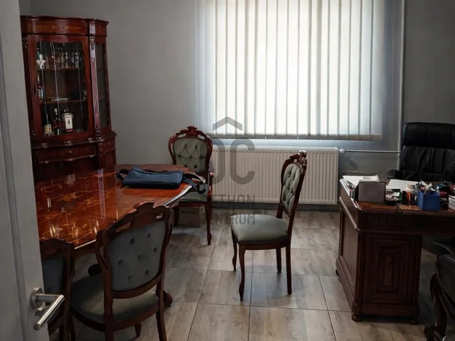 Eladó kereskedelmi és ipari ingatlan Környe 1247 nm