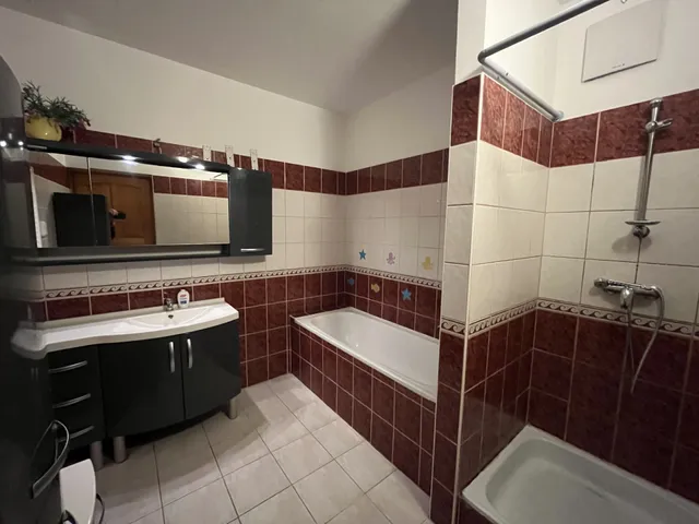 Eladó lakás Tatabánya, Dózsakert 95 nm