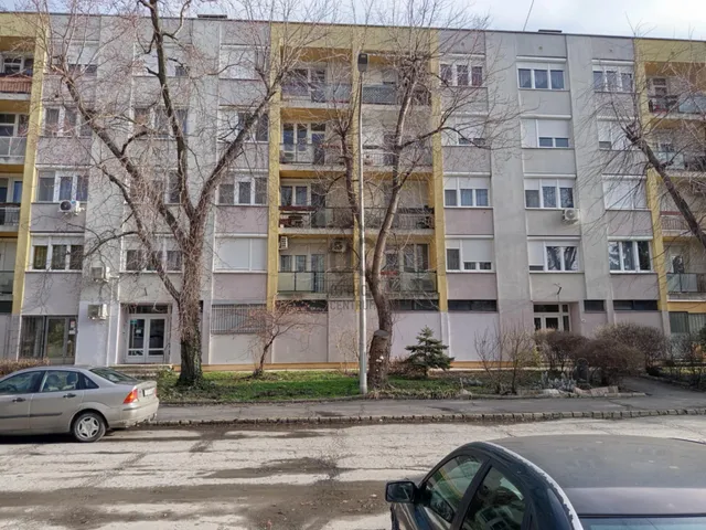 Eladó lakás Tata 57 nm