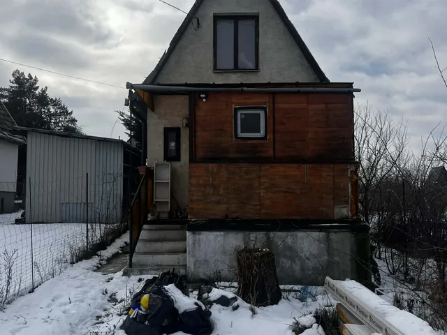 Eladó nyaraló Vértesszőlős 35 nm