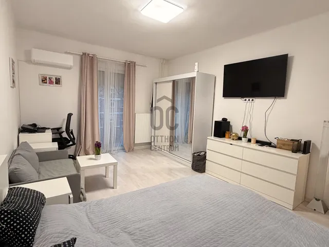 Eladó lakás Tatabánya, Újváros 32 nm