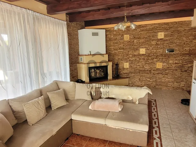 Eladó ház Kecskéd 415 nm