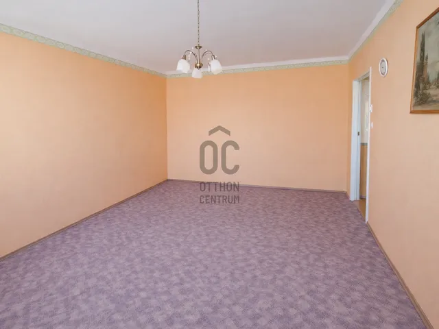 Eladó lakás Oroszlány 53 nm