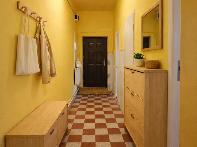 Eladó lakás Oroszlány 53 nm