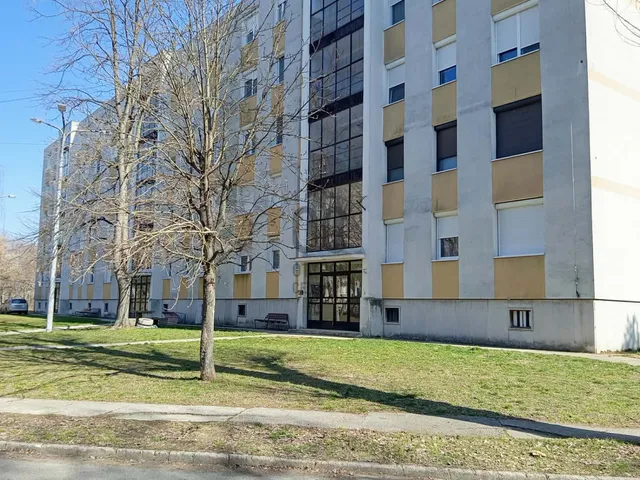 Eladó lakás Almásfüzitő 83 nm