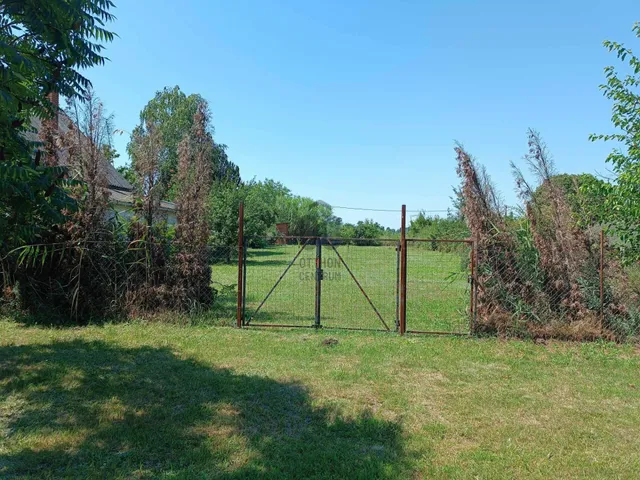 Eladó telek Tiszaörs, Fürdőtelep 589 nm