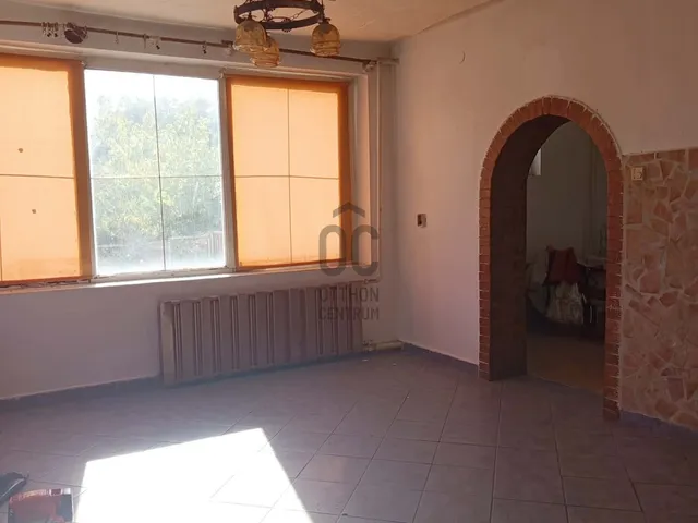 Eladó ház Szárliget 675 nm