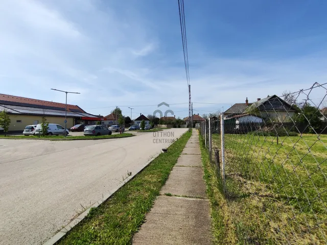 Eladó telek Jászdózsa 931 nm