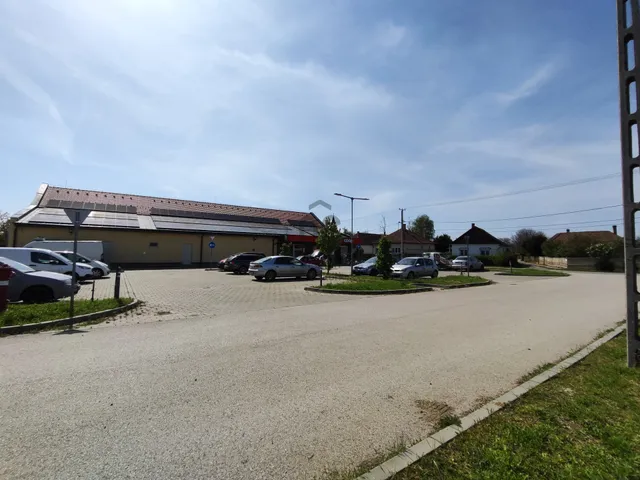 Eladó telek Jászdózsa 931 nm